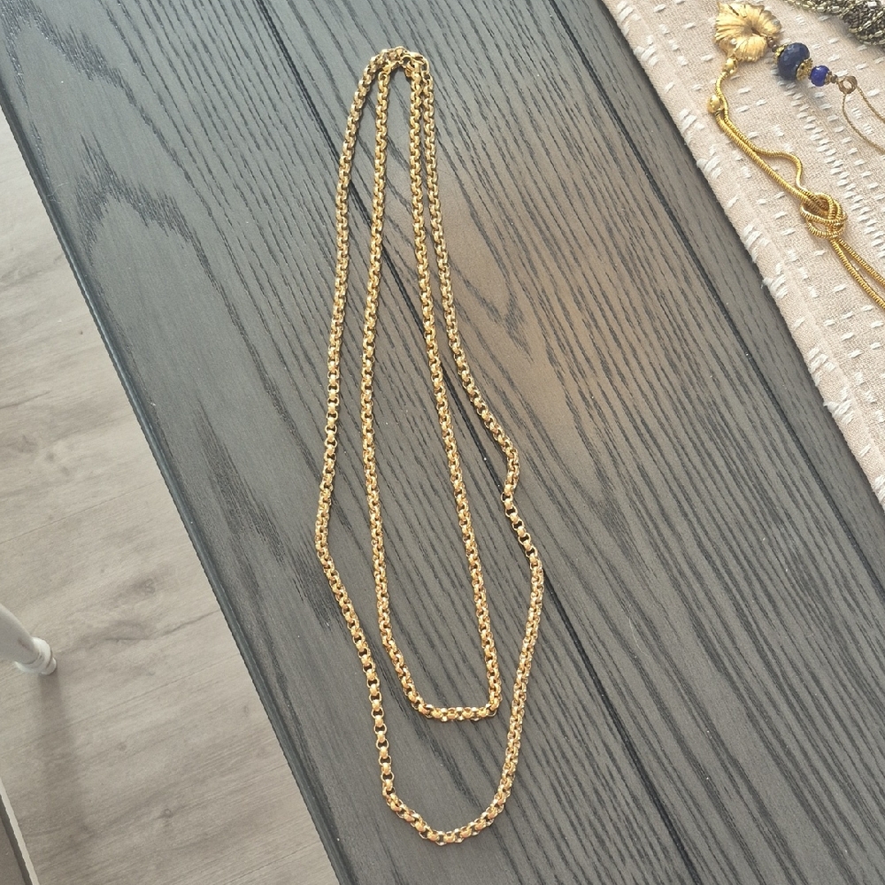 Elegant Gold Chain Necklace